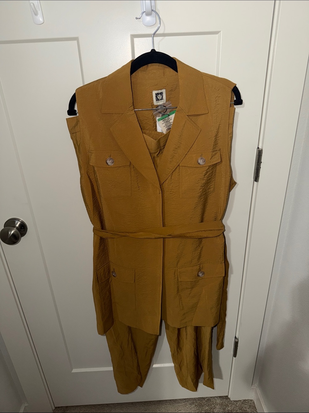 NWT Anne Klein Sleeveless belted vest top and relaxed pants